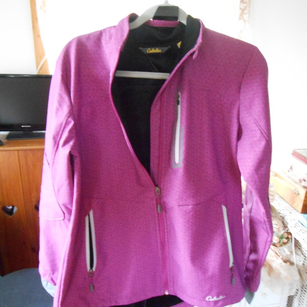 CABELA'S SOFTSHELL JACKET-WOMEN'S SIZE LARGE